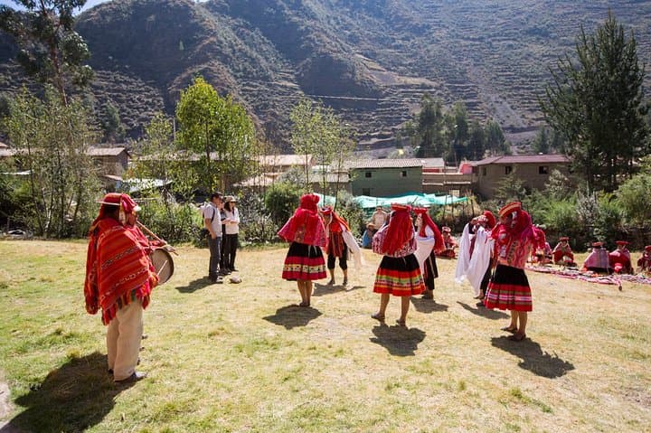 Huilloc to Pumamarca and Ollantaytambo: Full-Day Private Hike in the Sacred Valley photo 4