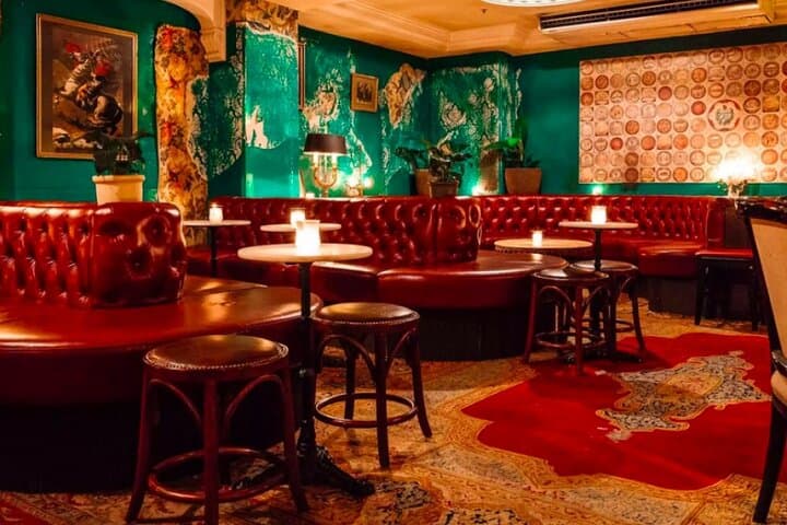 Sippin' Pretty: Sydney Bar Adventure Hunt & Scavenger Crawl photo 3