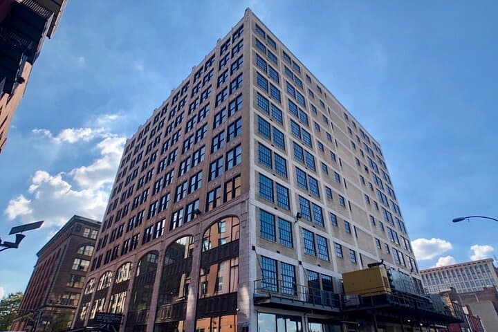 St Louis Scavenger Hunt: Explore Downtown West with Lets Roam photo 3