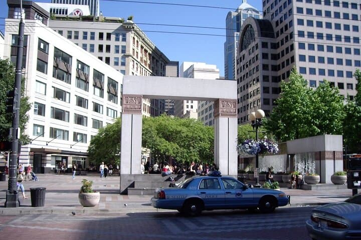 Seattle By The Sound: Self-Guided Scavenger Hunt Along the Waterfront and Downtown photo 2
