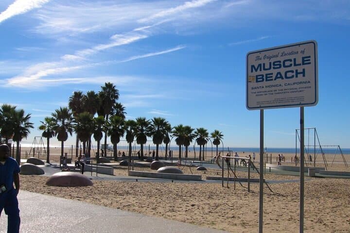 Santa Monica Self-Guided Scavenger Hunt — The Dessert of L.A. Adventure photo 3