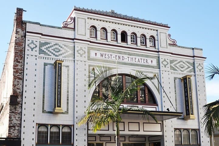 Wind Through Santa Ana: Self-Guided Downtown Scavenger Hunt photo 4