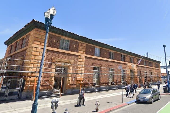 San Francisco Art and Architecture Scavenger Hunt: Embarcadero & Financial District photo 2