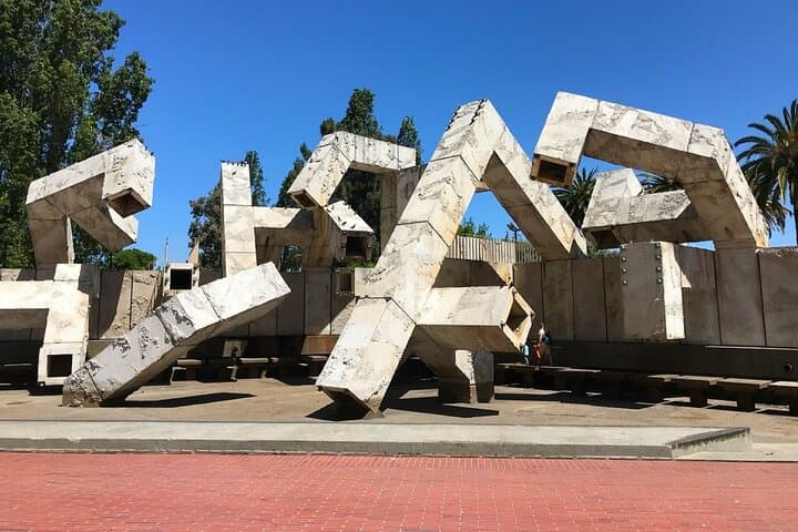 San Francisco Art and Architecture Scavenger Hunt: Embarcadero & Financial District photo 5