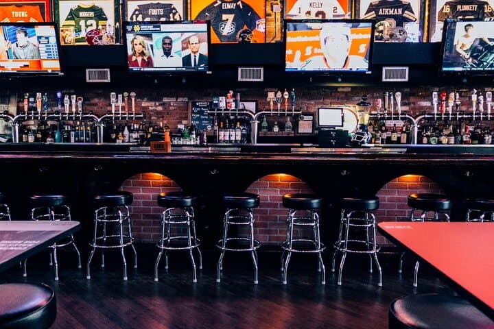 Sacramento Bar Hunt: App-Led Sprint Bar Crawl & Scavenger Night photo 2