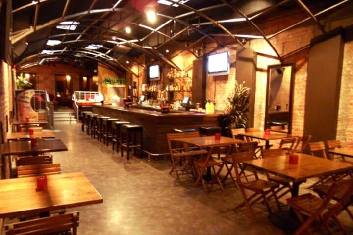 Sacramento Bar Hunt: App-Led Sprint Bar Crawl & Scavenger Night photo 4