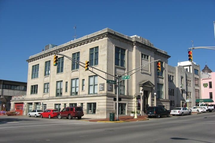 Self-Guided Bloomington Scavenger Hunt — Downtown & Indiana University Highlights photo 3