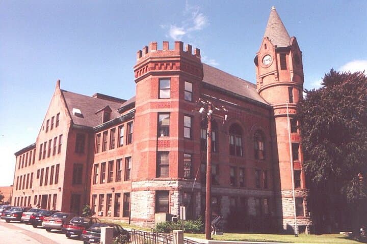 Bridgeport Scavenger Hunt: Self-Guided Urban Adventure in Connecticut photo 4