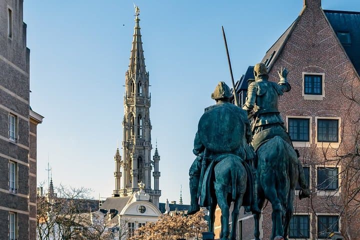 Brussels Best Scavenger Hunt: Interactive Self-Guided Walk of Grand Place & Mont des Arts photo 4