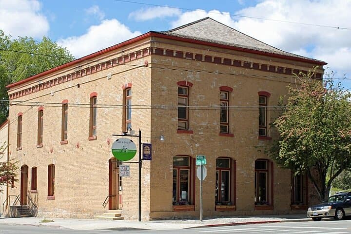 Carson City Scavenger Hunt — 2-Hour Let's Roam Urban Adventure & History Challenge photo 4