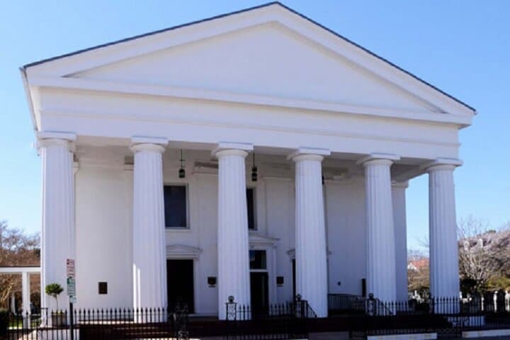 Charleston Scavenger Hunt: Castles, Cannons & College Campus Adventure photo 4