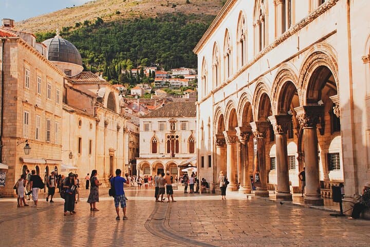 Dubrovnik Jewish Heritage Walking Tour — Private Old Town Synagogue & Museum Experience photo 4