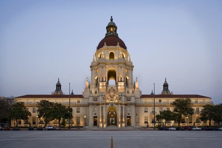 Pasadena in Full Bloom: Self-Guided Scavenger Hunt Through Old Pasadena photo 2