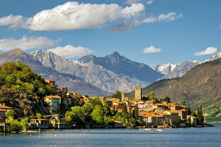 Private Lake Como Day Trip from Milan by Train: Personalized Tour of Como & Lakeside Villages