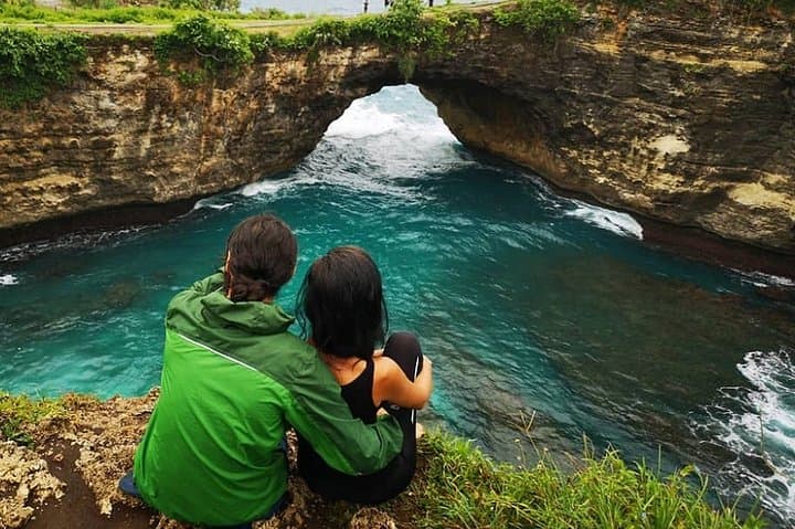 Nusa Penida Full-Day Tour from Bali — Kelingking, Broken Beach & Crystal Bay Guide photo 5