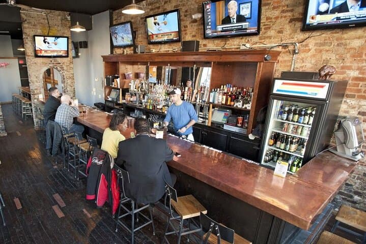 Cincinnati Bar Crawl Scavenger Hunt in Over-the-Rhine — Let's Roam Self-Guided Adventure photo 3