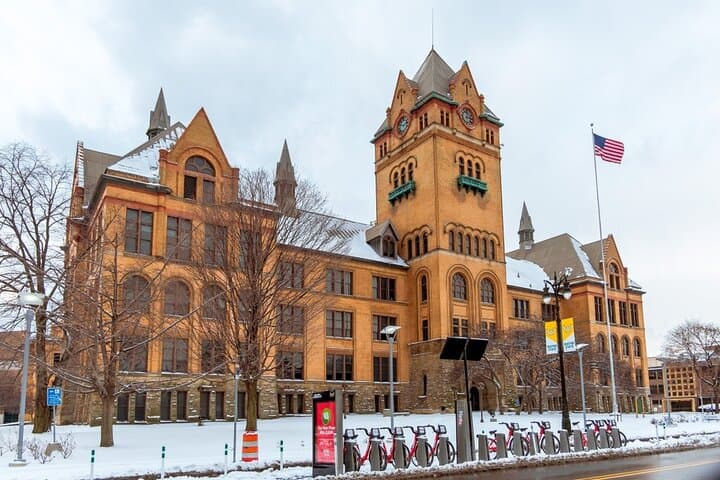 Midtown Detroit Scavenger Hunt — Self-Guided Let’s Roam Adventure photo 3
