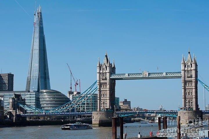 Private Full-Day London Tour with Brazilian Guide — Personalized City Highlights photo 2