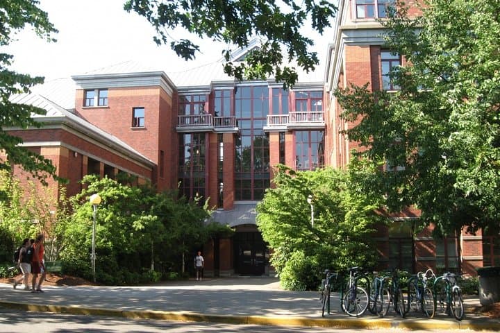 Eugene Campus Scavenger Hunt — Waddle Around Campus Self-Guided Adventure photo 5