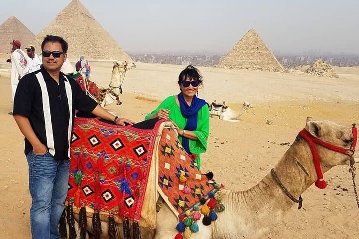Private Full-Day Tour: Giza Pyramids, Sphinx, Egyptian Museum & Khan el-Khalili