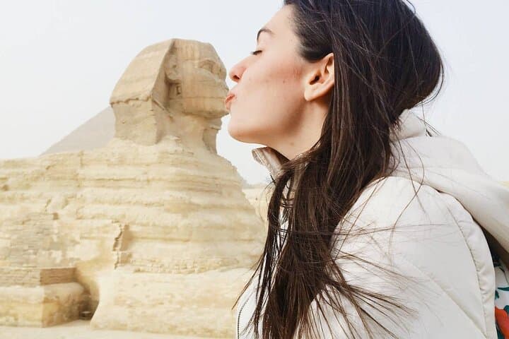 Full-Day Giza Pyramids & Egyptian Museum Tour with Camel Ride from Cairo