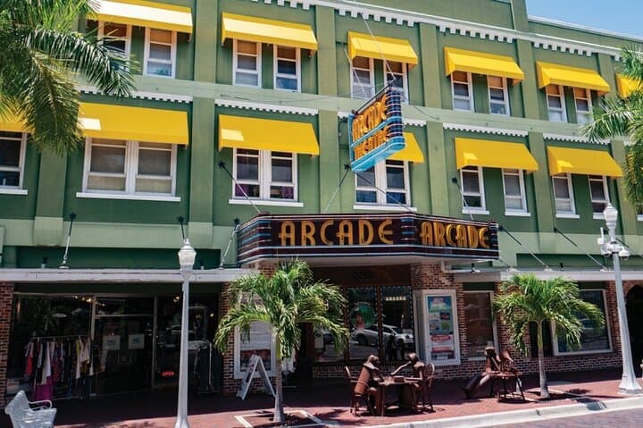 Fort Myers Self-Guided Scavenger Hunt: Explore Edison's Riverfront Legacy photo 4
