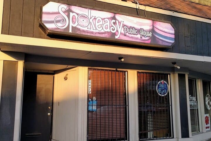 Fresno Bar Adventure Hunt: Self-Guided Let’s Roam Night Out photo 2