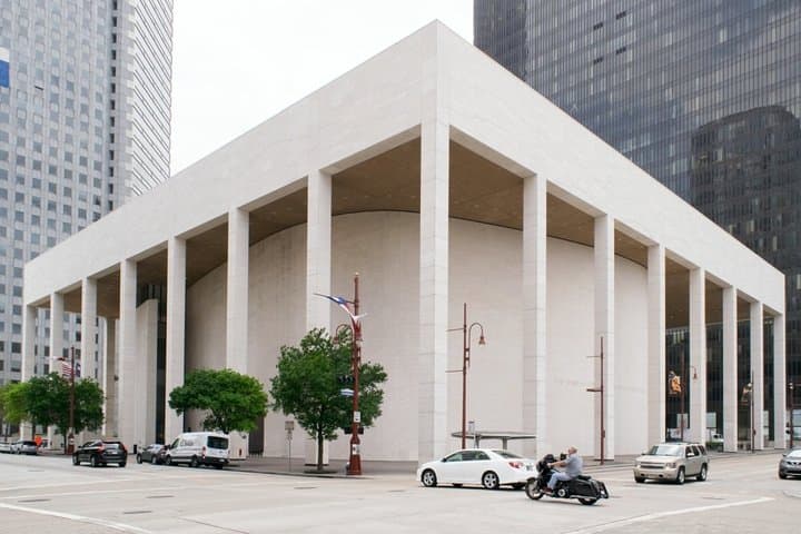 Downtown Houston Self-Guided Scavenger Hunt: Explore Minute Maid, City Hall & Discovery Green photo 4