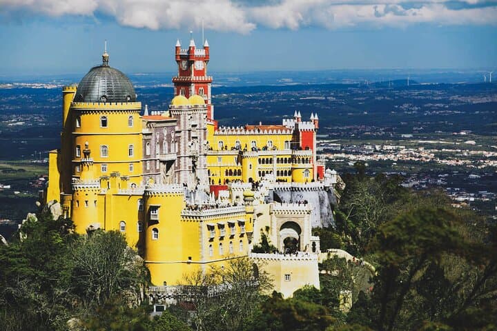Full-Day Private Tour: Sintra, Cabo da Roca & Cascais from Lisbon
