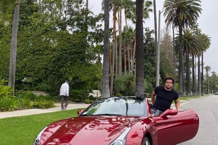 Private Ferrari California Drive: Hollywood to Sunset Strip photo 5
