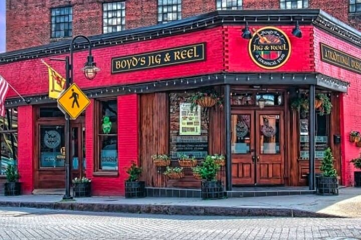 Knoxville Bar Adventure Hunt: Self-Guided Let's Roam Pub Crawl photo 4