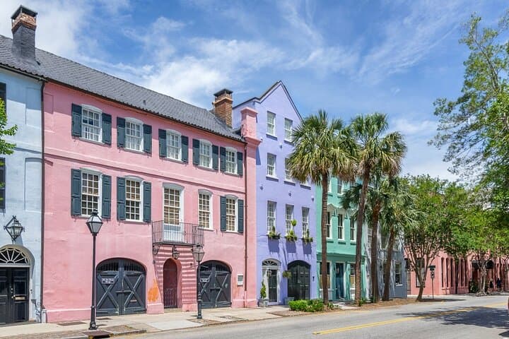 Charleston Treasures Scavenger Hunt: Waterfront Park to Rainbow Row photo 5