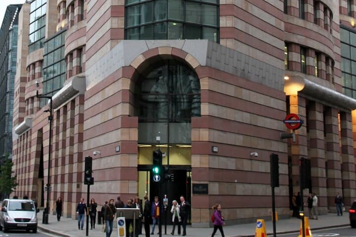 Explore London on Foot: The Ultimate Self-Guided Scavenger Hunt photo 3