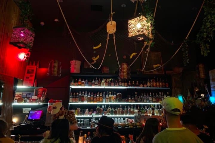 Long Beach Bar Crawl Adventure Hunt: Self-Guided Pub Quiz & Photo Challenges photo 6