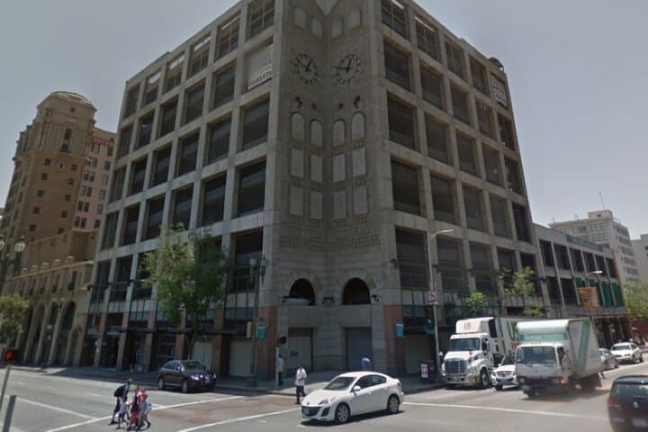 Discover Downtown LA: Self-Guided Scavenger Hunt Through Bunker Hill & Historic Landmarks