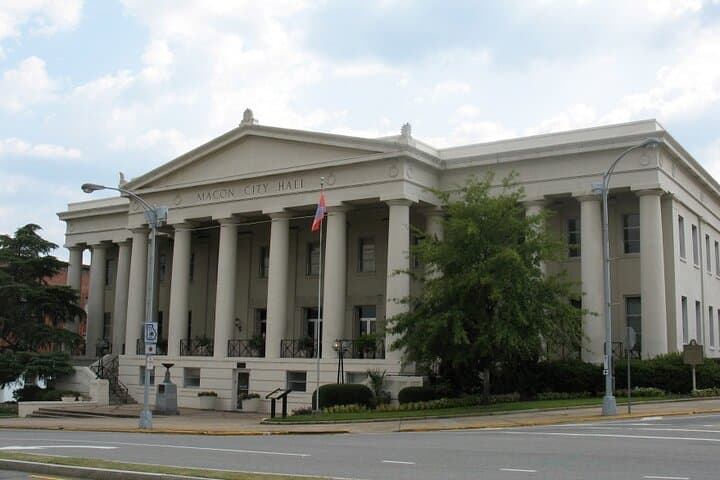 Self-Guided Scavenger Hunt in Macon: Discover Hay House, Cannonball House & Downtown Secrets photo 2