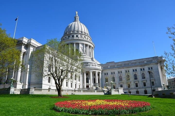 Madison Scavenger Hunt: Artistic and Musical Walking Adventure photo 6