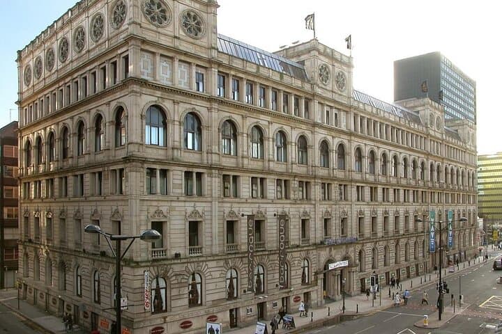Mighty Manchester Scavenger Hunt — Self-Guided City Walking Adventure photo 3