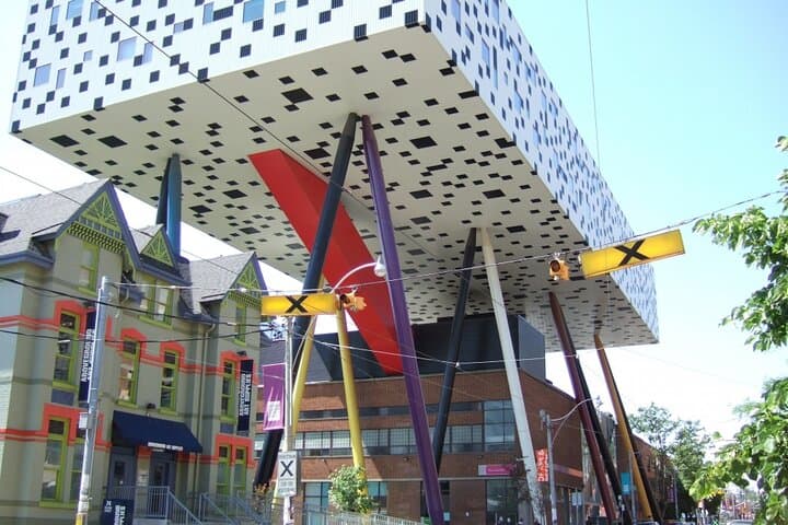 Toronto Scavenger Hunt Through the Core: City Hall, AGO & Hidden Gems photo 3