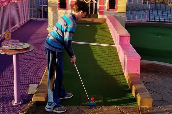 Crave Golf Club Pigeon Forge — Two-Course Candy-Themed Mini Golf & Rooftop Fun photo 3