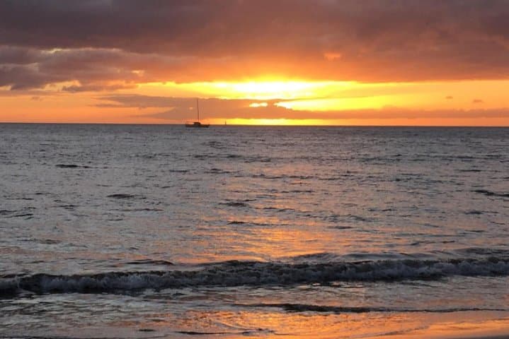 Makena Turtle Town: Private Beginner SUP & Snorkel Lesson in Wailea photo 5