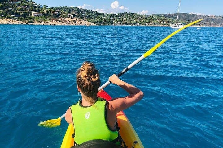 Sea kayaking and coastal hike in the Ramatuelle Nature Reserve, Saint-Tropez photo 3