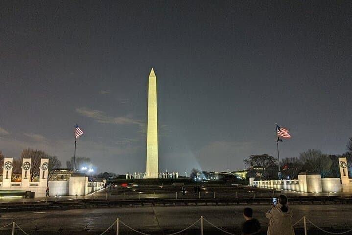Washington DC Evening Small-Group Tour: Monuments & Memorials by Night photo 5