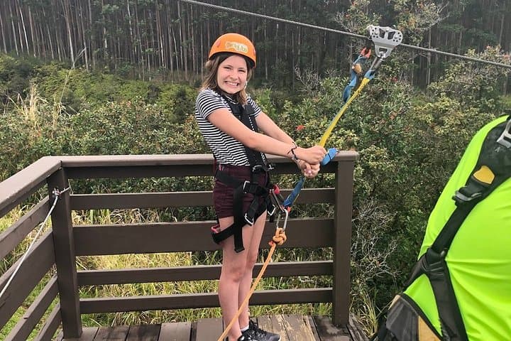 Big Island 9-Line Waterfall Zipline at Umauma Falls photo 4