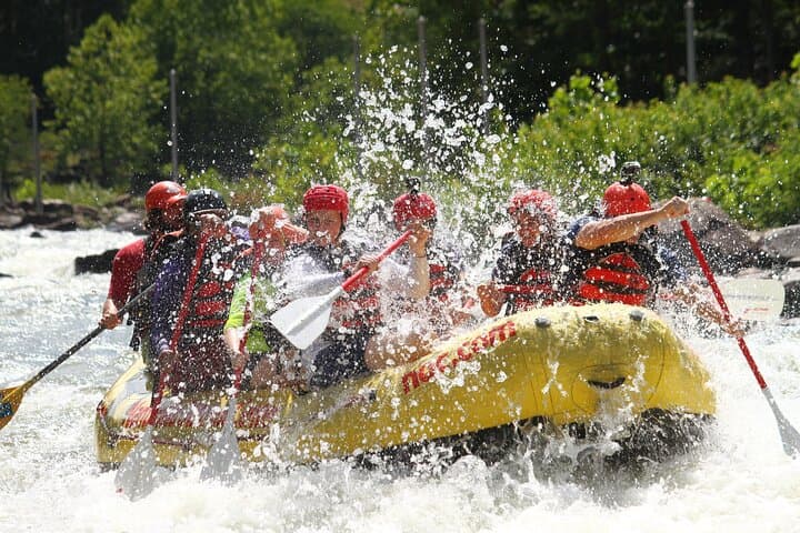Middle Ocoee Whitewater Rafting — Thrilling Class III–IV Run Near Chattanooga
