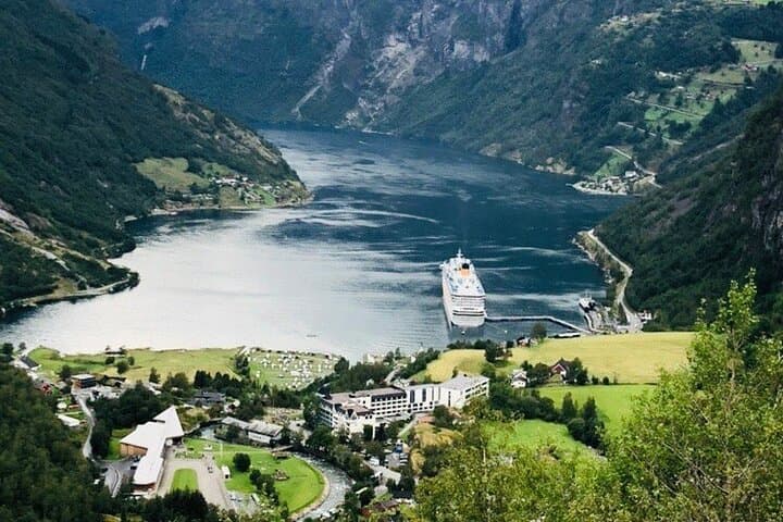 Geiranger Fjord Scenic Drive: Mt. Dalsnibba, Eagle Road & Flydalsjuvet photo 4