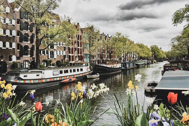Amsterdam Historical City Walk: Top Sights, Canals & Local Stories