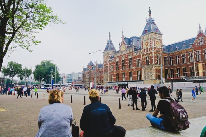 Amsterdam Bike Tour: Must-See City Ride with a Local Expert Guide photo 2
