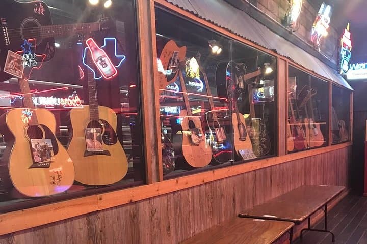 Billy Bob's Texas Honky Tonk Dinner & Photo: Fort Worth Stockyards Night Out photo 2