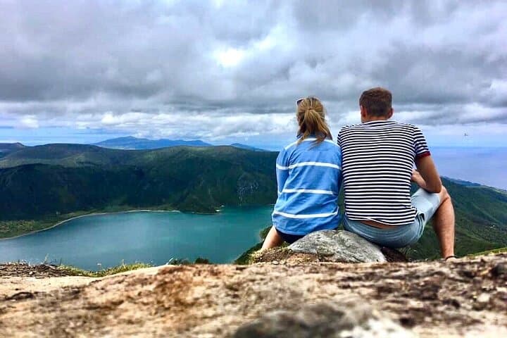 Half-Day 4x4 Tour to Lagoa do Fogo: Explore São Miguel’s Central Caldera photo 5